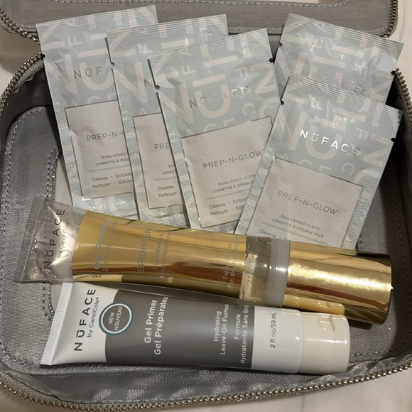 Nuface Mini Break the ice limited collection Skincare Set - Picture 4 of 8